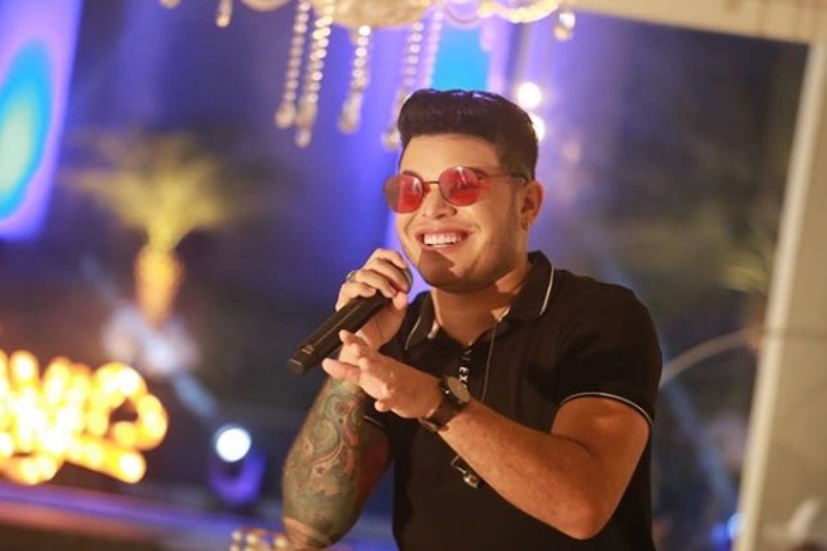 1 milhão de assinantes no YouTube: Tierry comemora marca