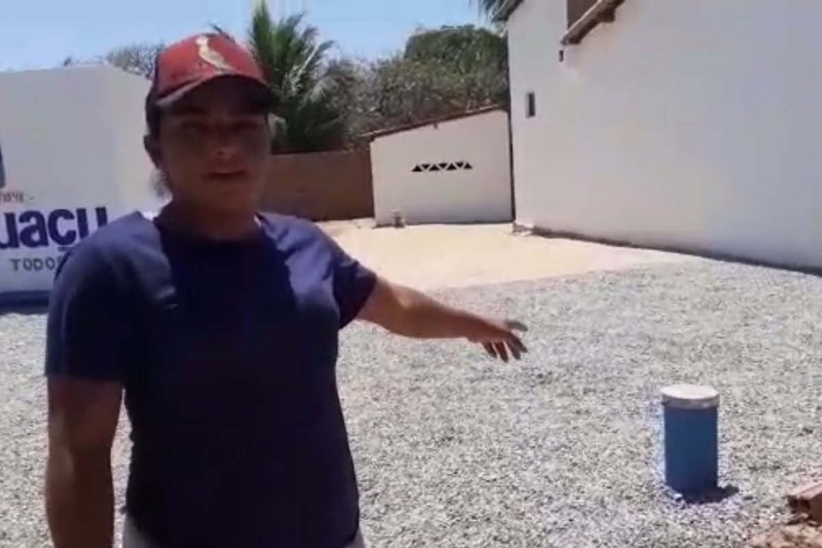 Vídeo: mulher denuncia retirada de bomba em poço inaugurado por Bolsonaro