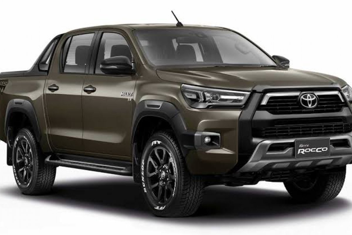 Hilux reestilizada chega até dezembro, diz executivo da Toyota
