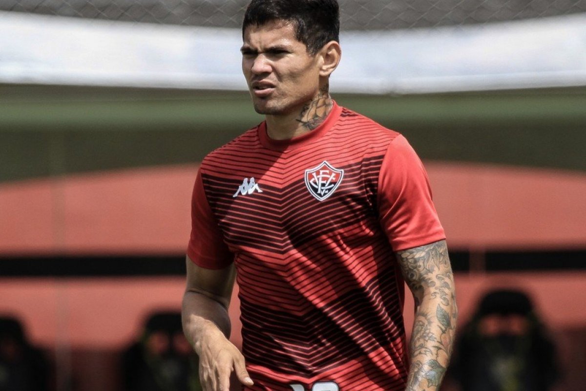 Tentando ser primeiro baiano a vencer Ceará no ano, Vitória entra em campo visando classificação na Copa do Brasil
