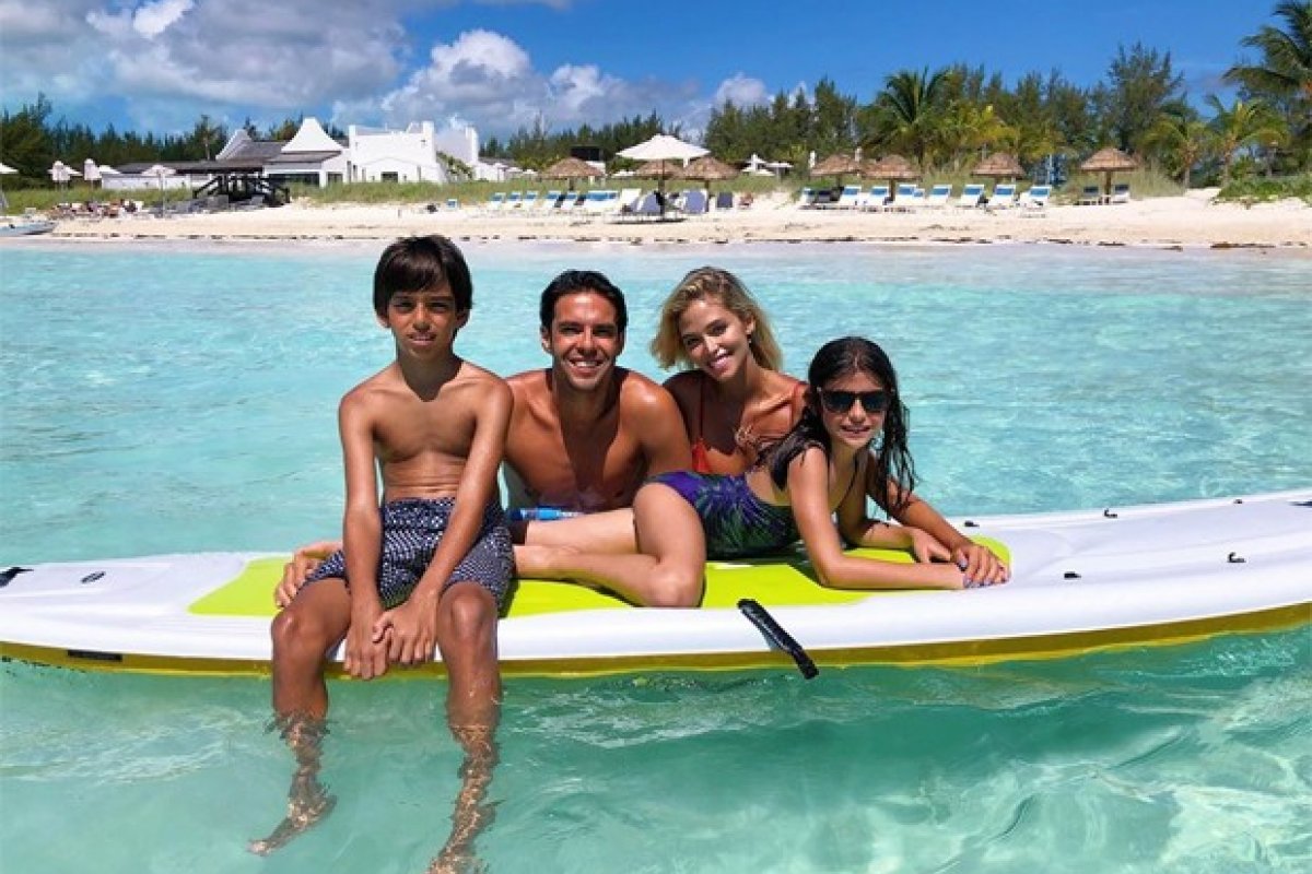 Kaká curte férias nas Bahamas