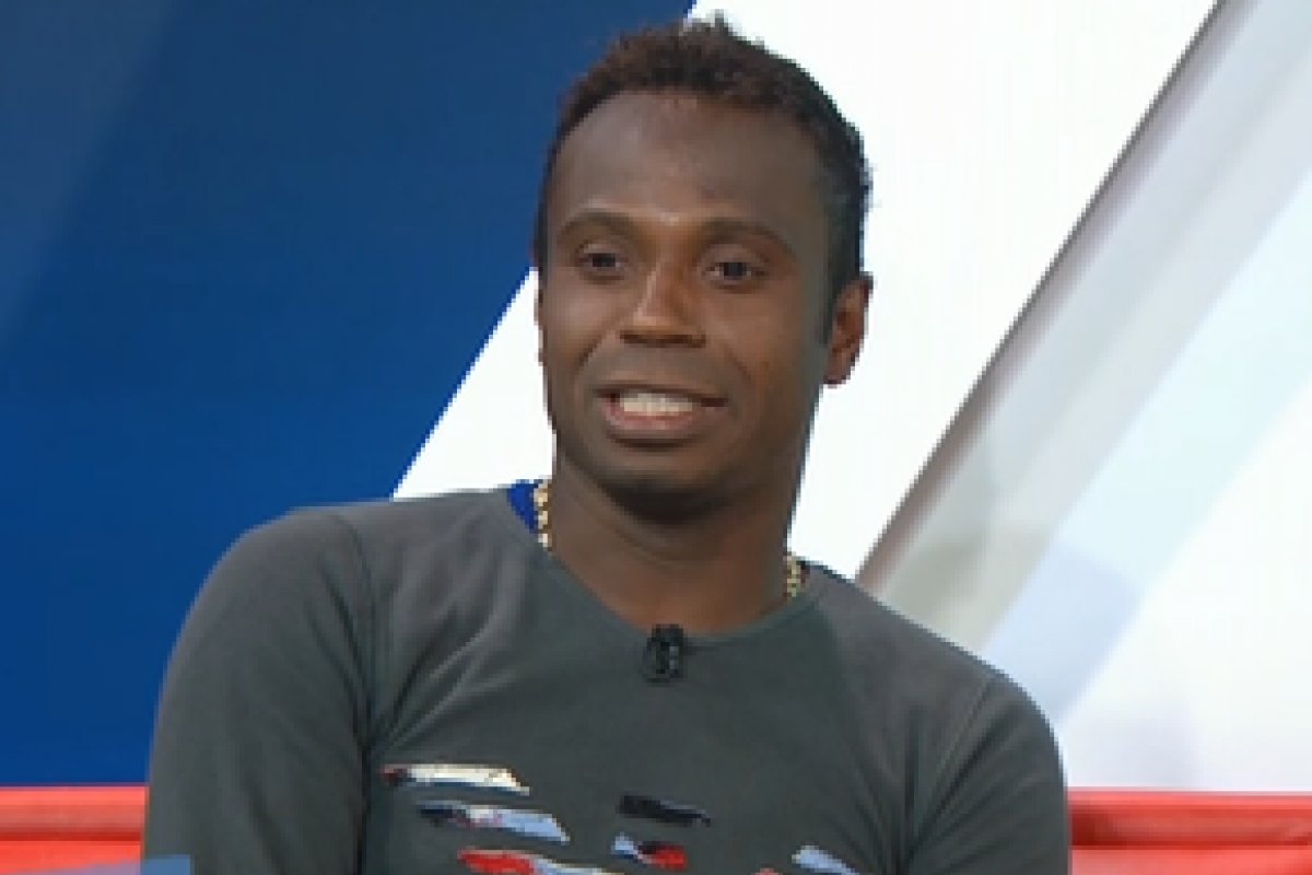 Justiça determina arrombamento e troca de fechadura de imóvel do ex-jogador Edilson 'Capetinha'