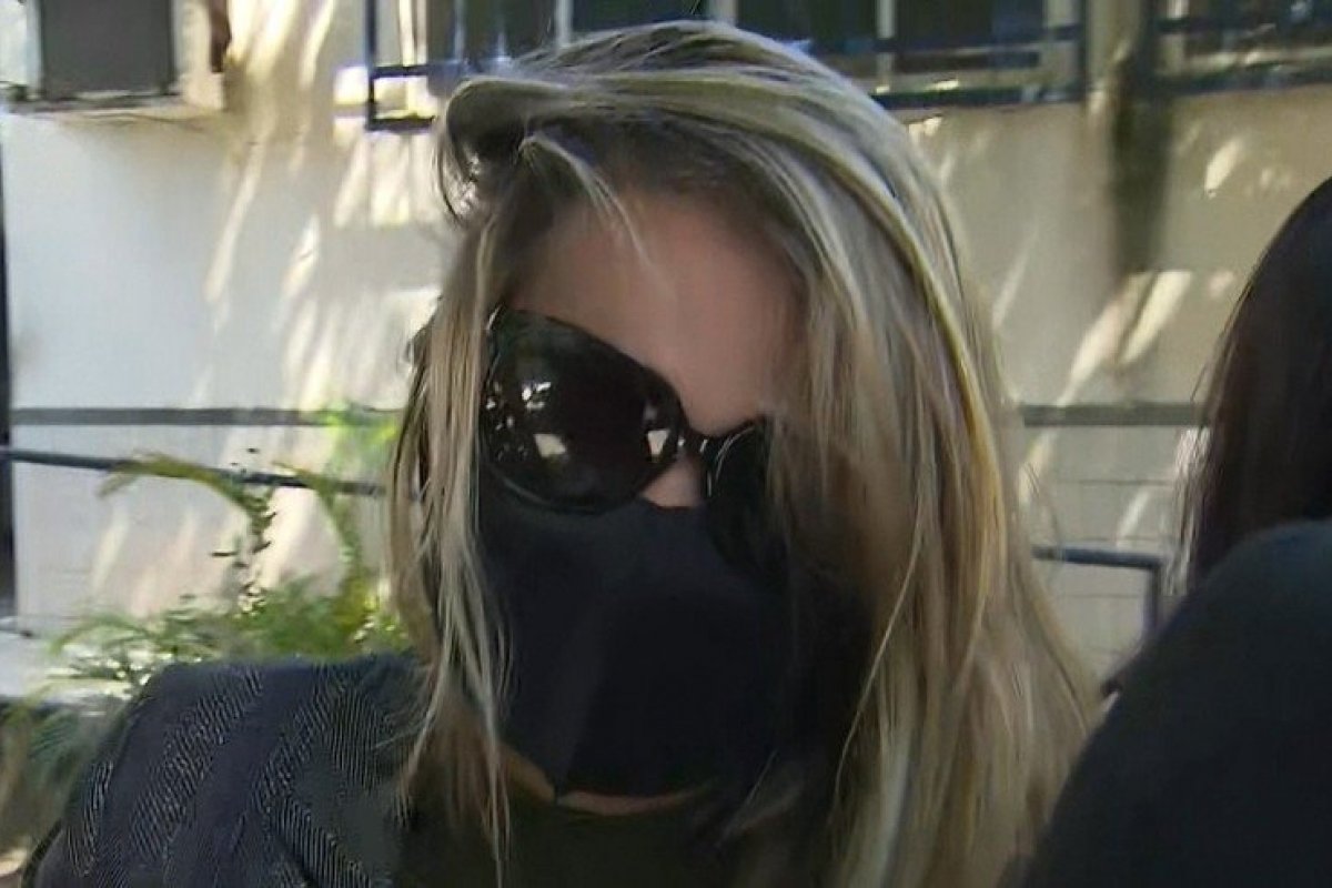 Professora denunciada por plágio presta depoimento em Salvador