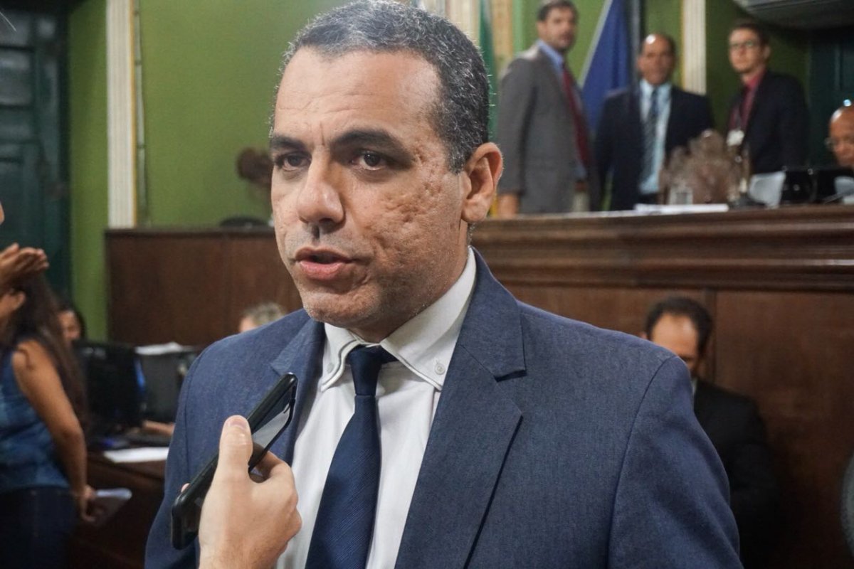 PRTB solicita participação de Cezar Leite no debate da Band Bahia