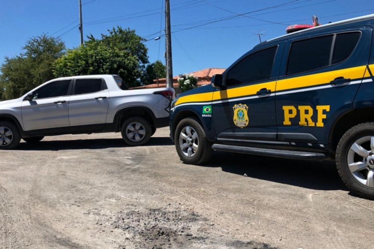 Veículos roubados são recuperados em operação policial conjunta no norte da Bahia