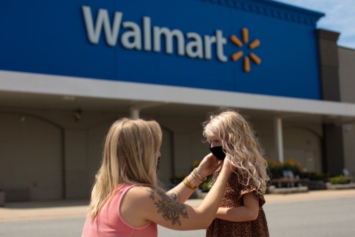Walmart firma parceria com a Microsoft para comprar o TikTok
