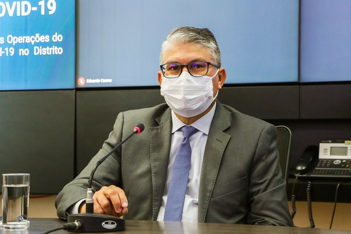 STJ mantém prisão do secretário de saúde do DF e outros três investigados