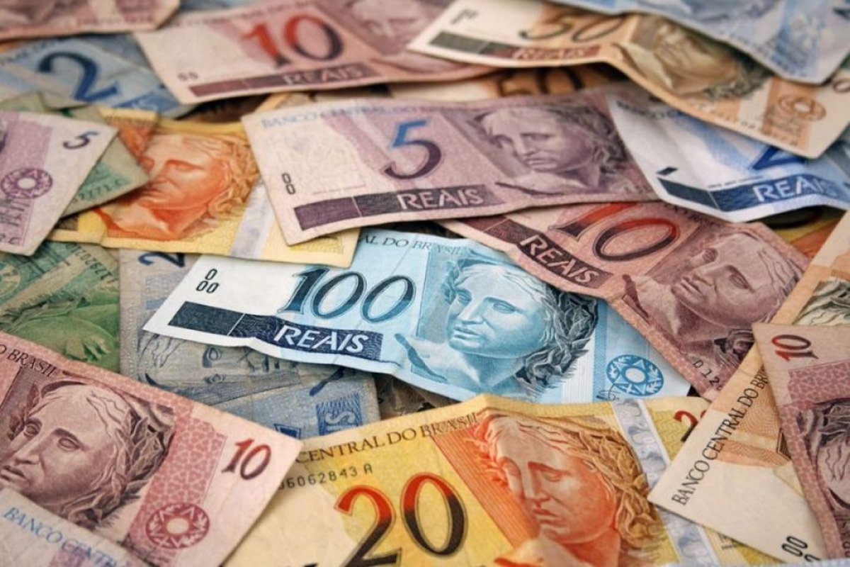 Após dois meses de alta, Dívida Pública Federal cai 1,03% em julho