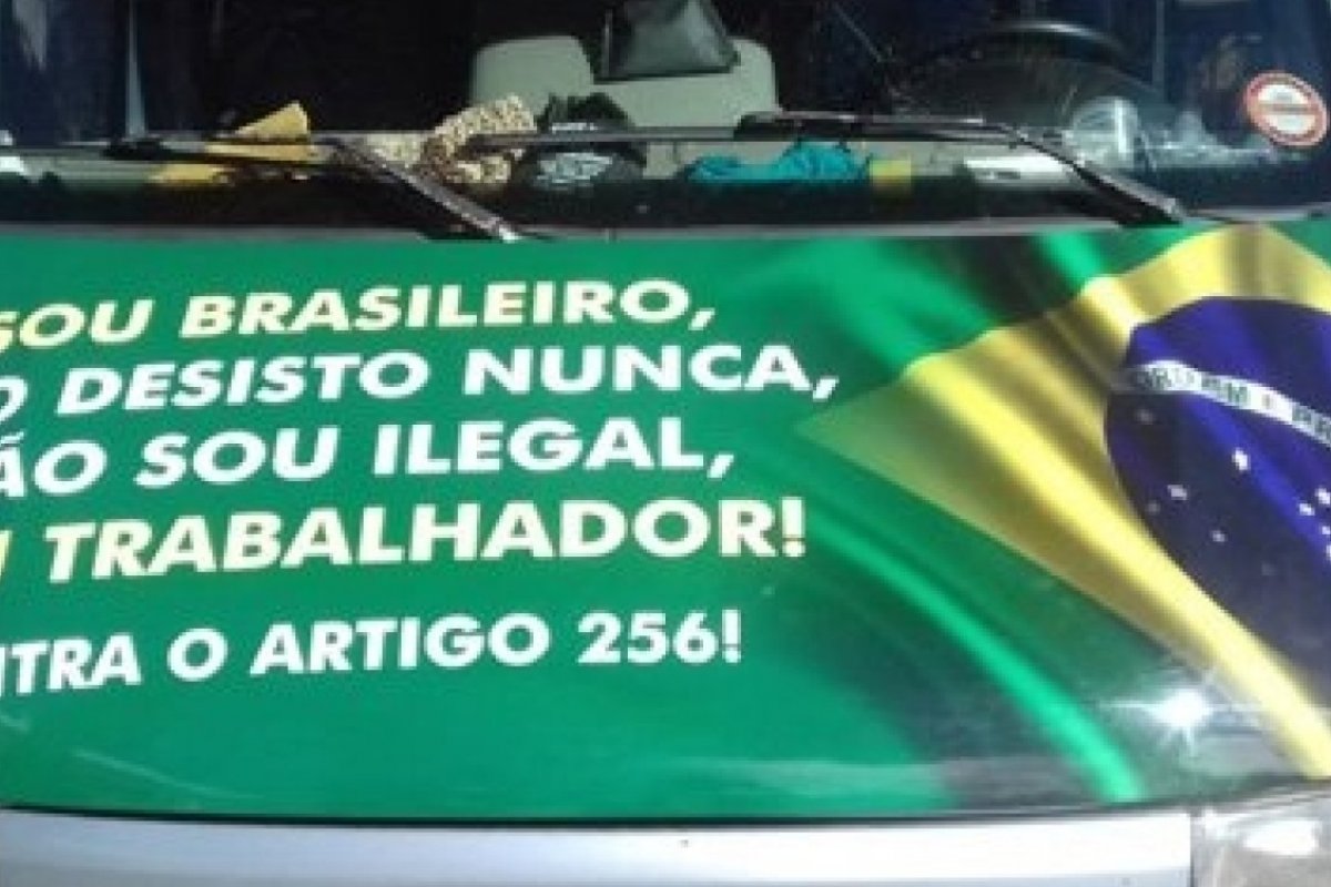 Motoristas fazem protesto em direção ao aeroporto de Vitória da Conquista