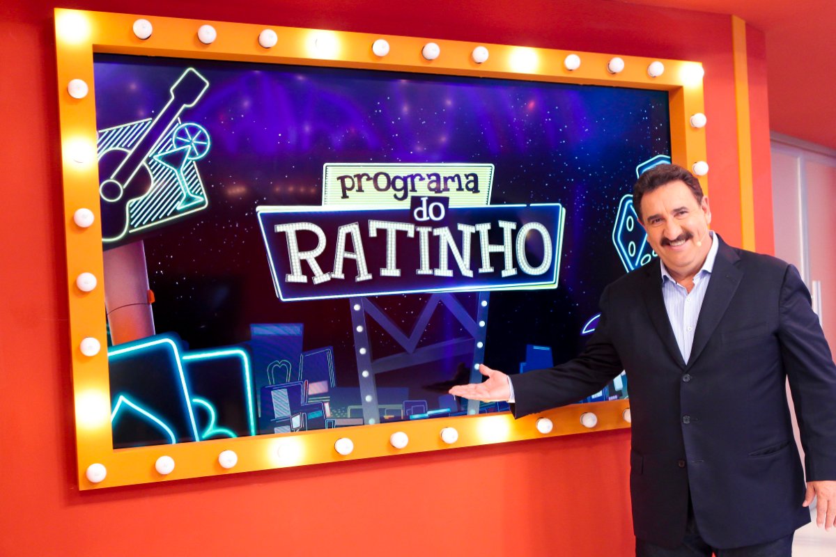 Programa do Ratinho volta 'ao vivo' e com interatividade segunda-feira (31)