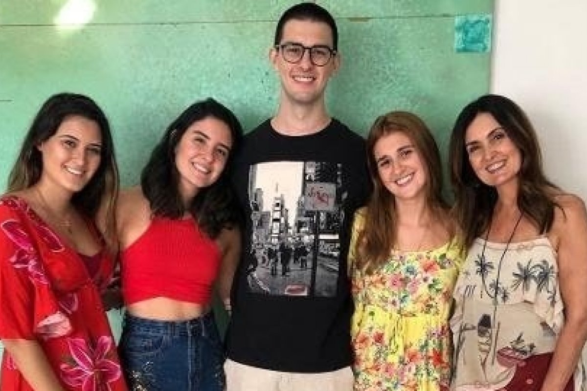 Filho de Fátima Bernardes e William Bonner se muda para a França