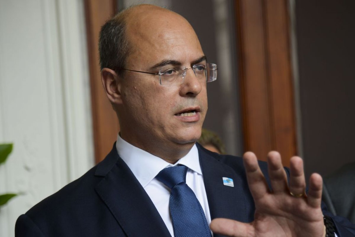 Witzel recorre contra afastamento do cargo de governador do RJ