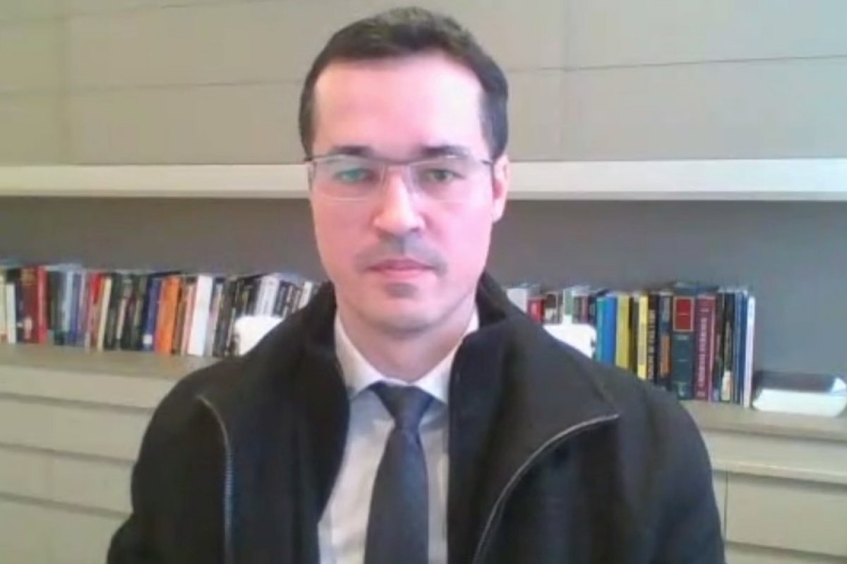 AGU mostra ao STF risco de prescrição em processo disciplinar contra Dallagnol