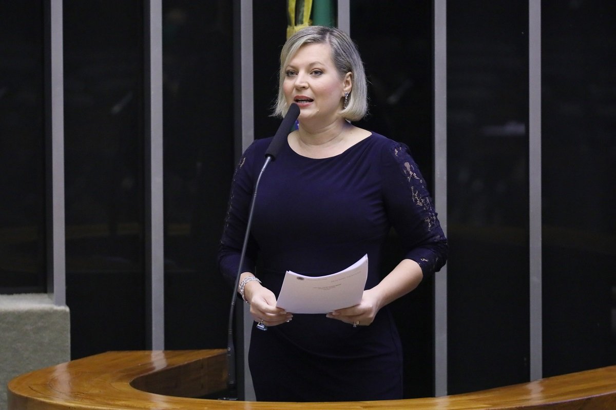 PSL oficializa candidatura de Joice Hasselmann à prefeitura de SP
