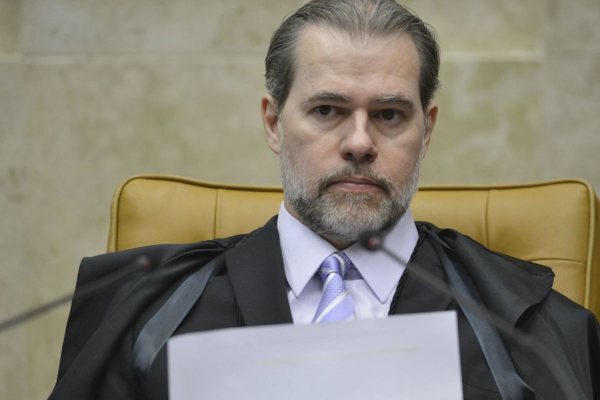 Toffoli dá 24 horas para STJ e PGR se manifestarem sobre Witzel