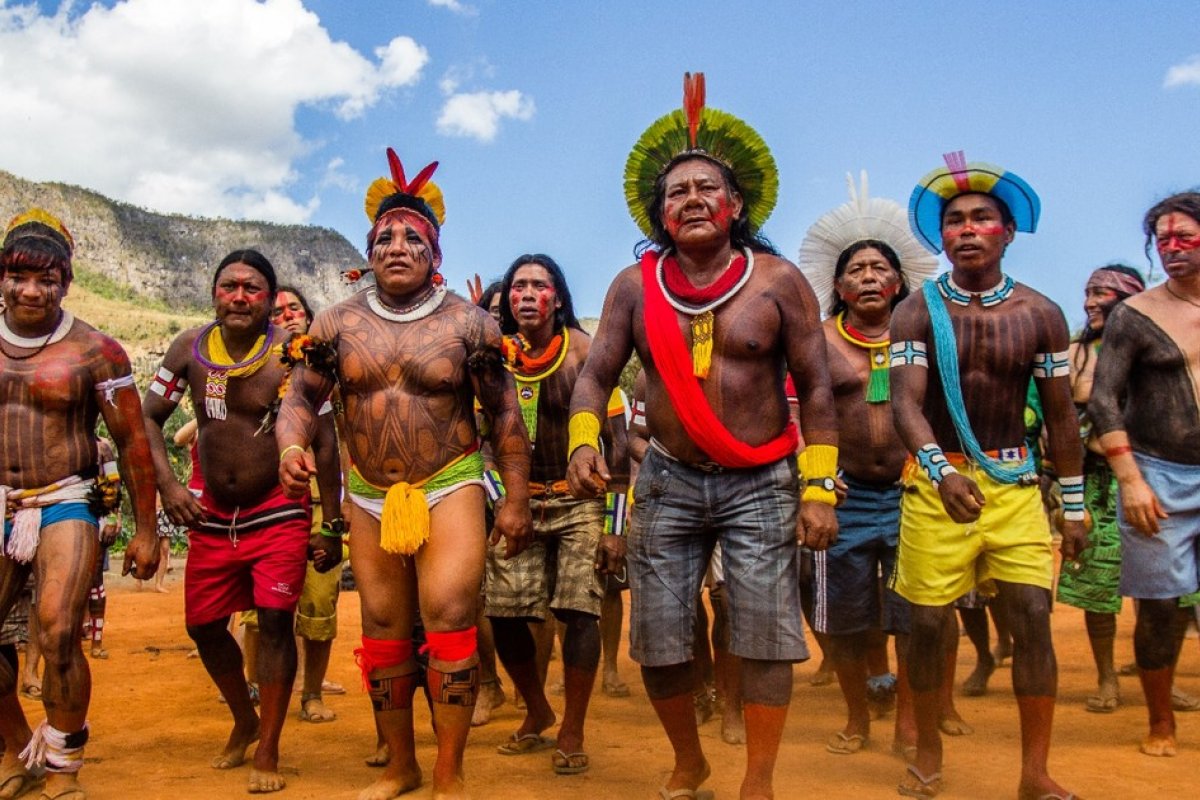 Barroso amplia plano contra Covid em índios e manda União agir mais rápido