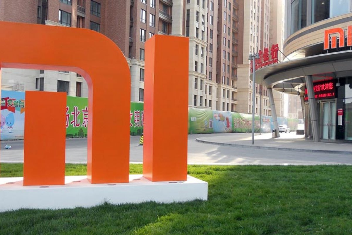 Xiaomi desenvolve celular com câmera secreta de selfies para 2021