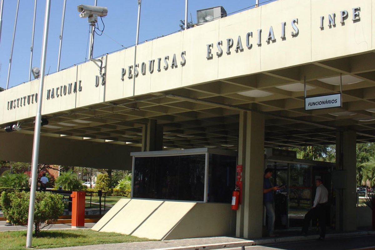 PF contrata serviço de imagem de satélite que é oferecido de graça pelo Inpe