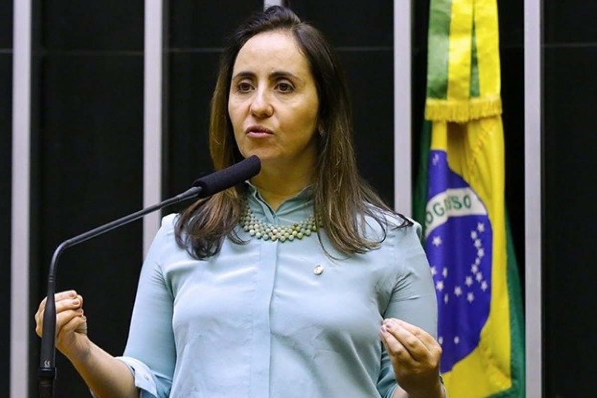 Projeto de lei que duplica pena de corrupção durante a pandemia é aprovado