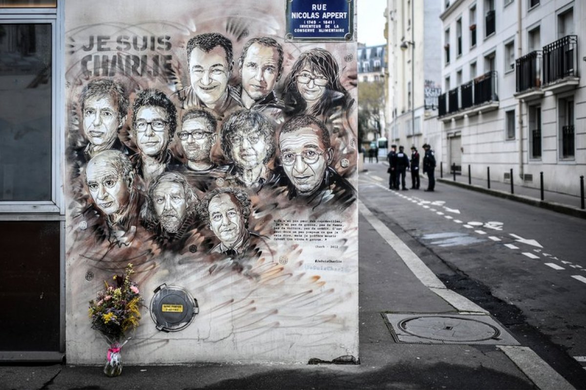 Julgamento de cúmplices de atentados contra 'Charlie Hebdo' e mercado em Paris começa nesta quarta-feira (2)