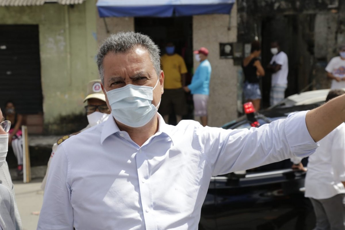 Rui volta a defender frente contra Bolsonaro em 2022