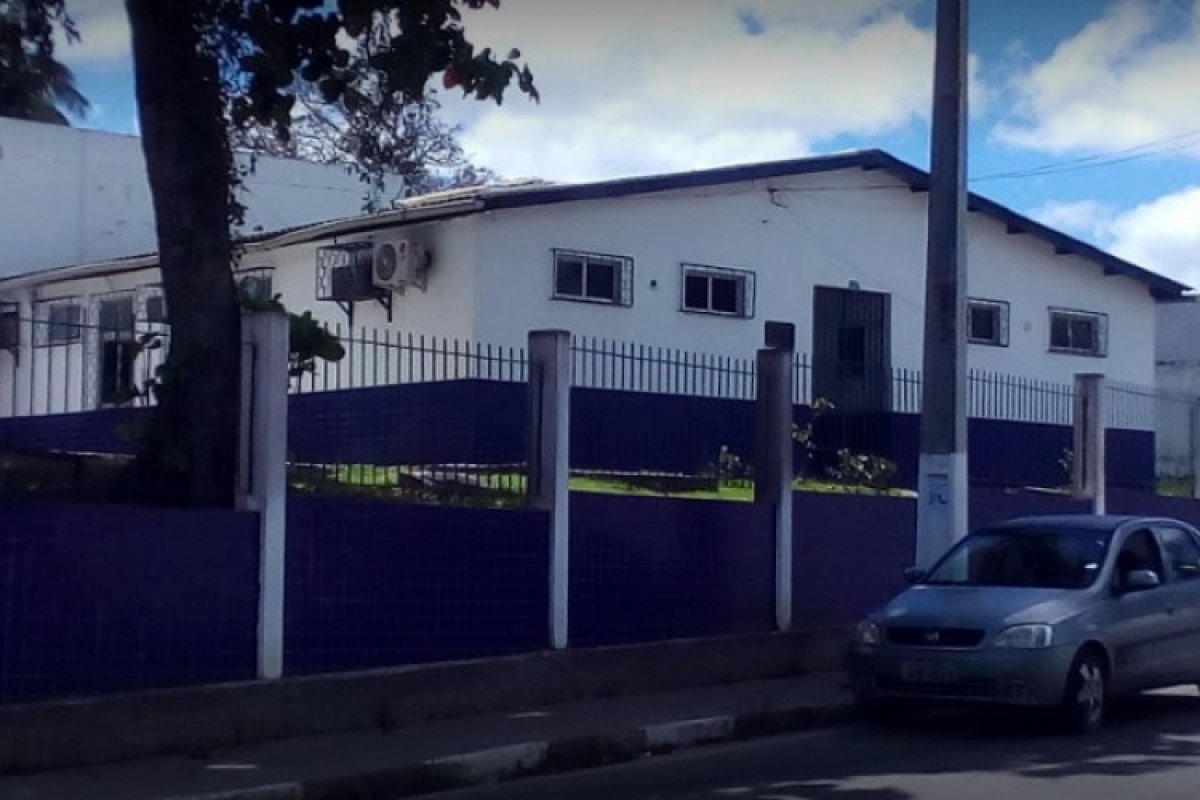 Homem morre e irmão é baleado dentro de casa na Bahia