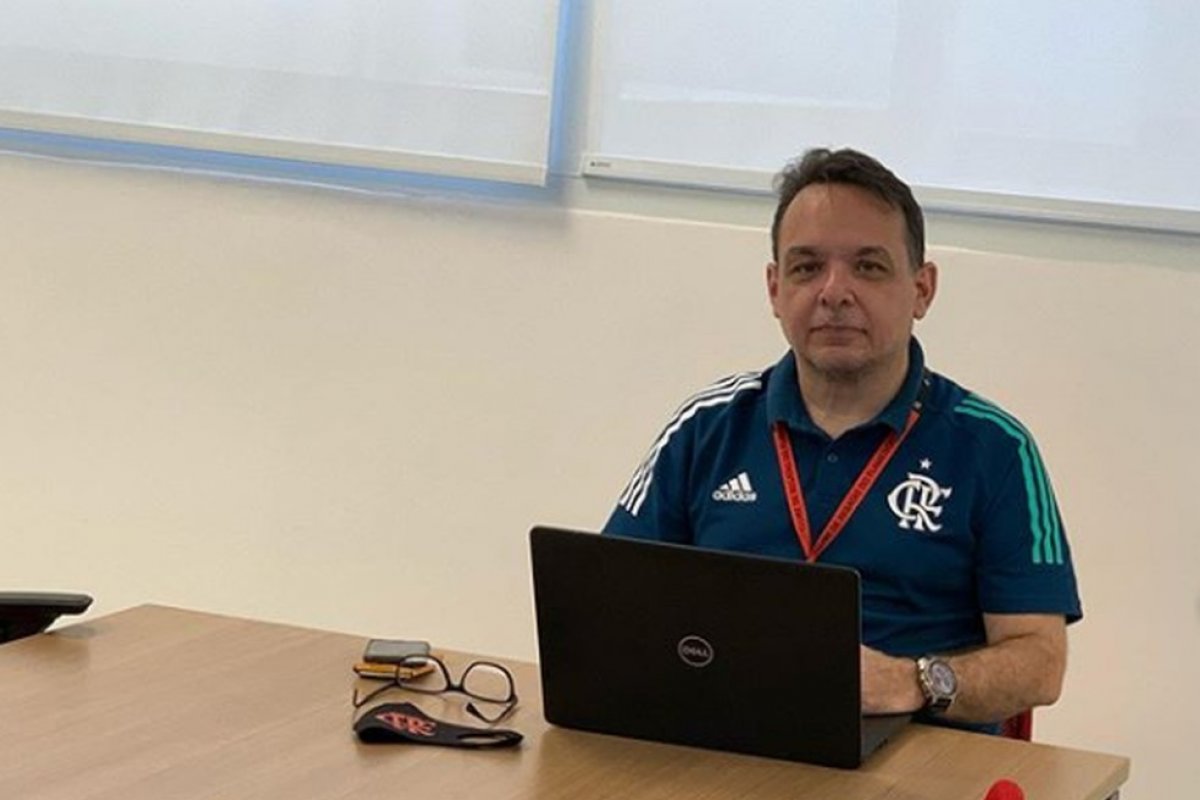 Diretor do Flamengo estava em grupo de Whatsapp suspeito de organização criminosa