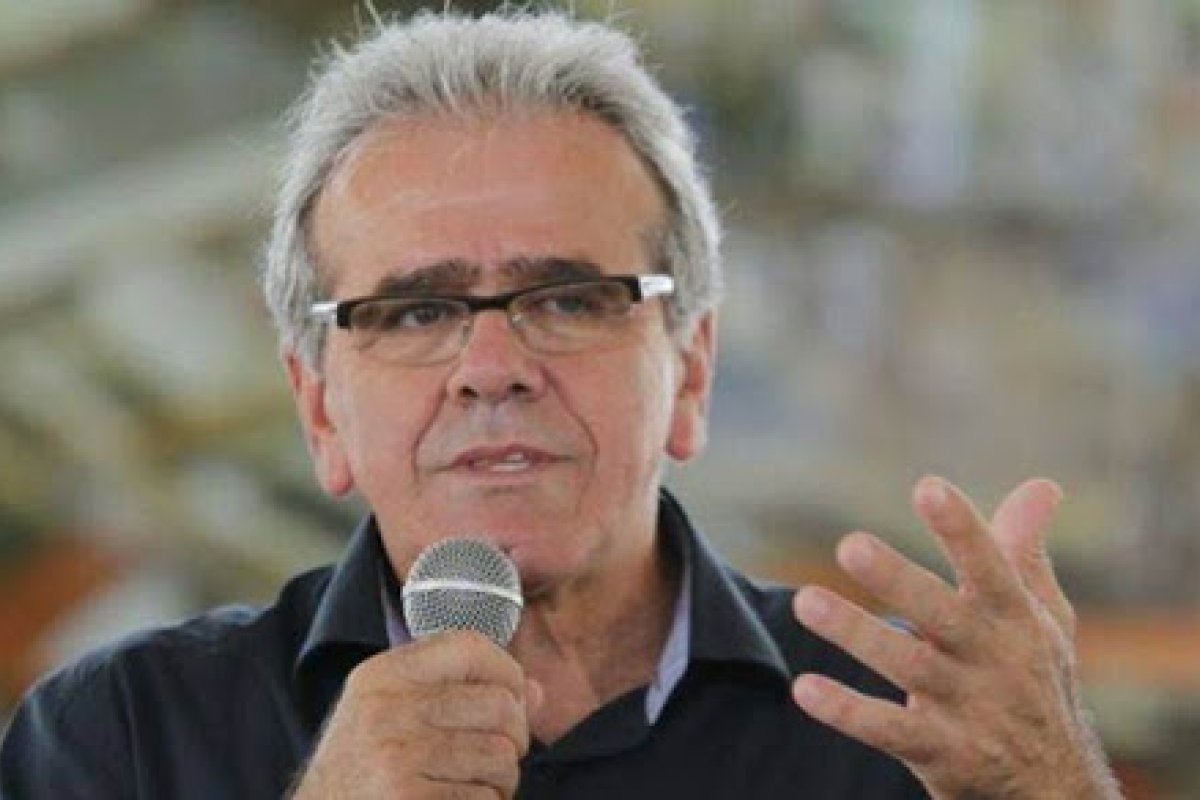 Desembargador mantém bloqueio de quase R$ 1,9 mi de ex-prefeito de Teixeira de Freitas