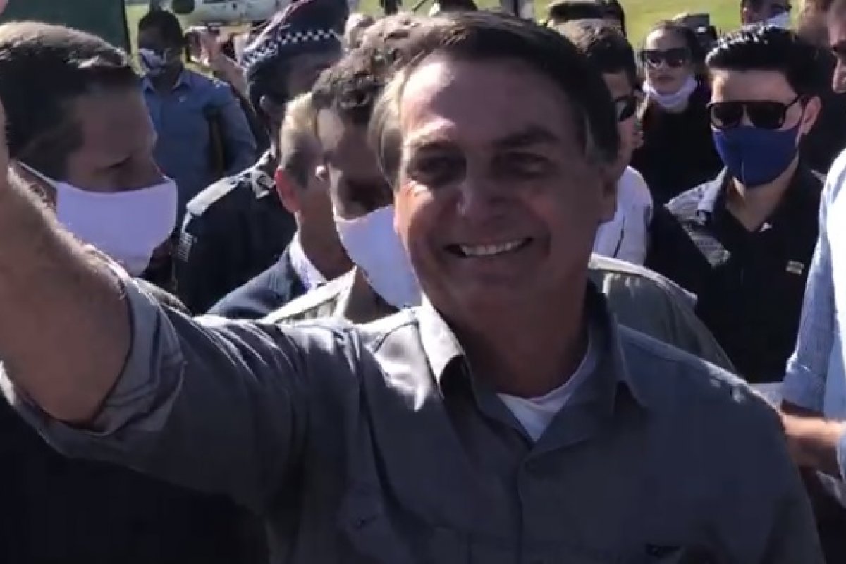 Vídeo: Bolsonaro visita interior de SP para anúncio da construção de uma nova ponte
