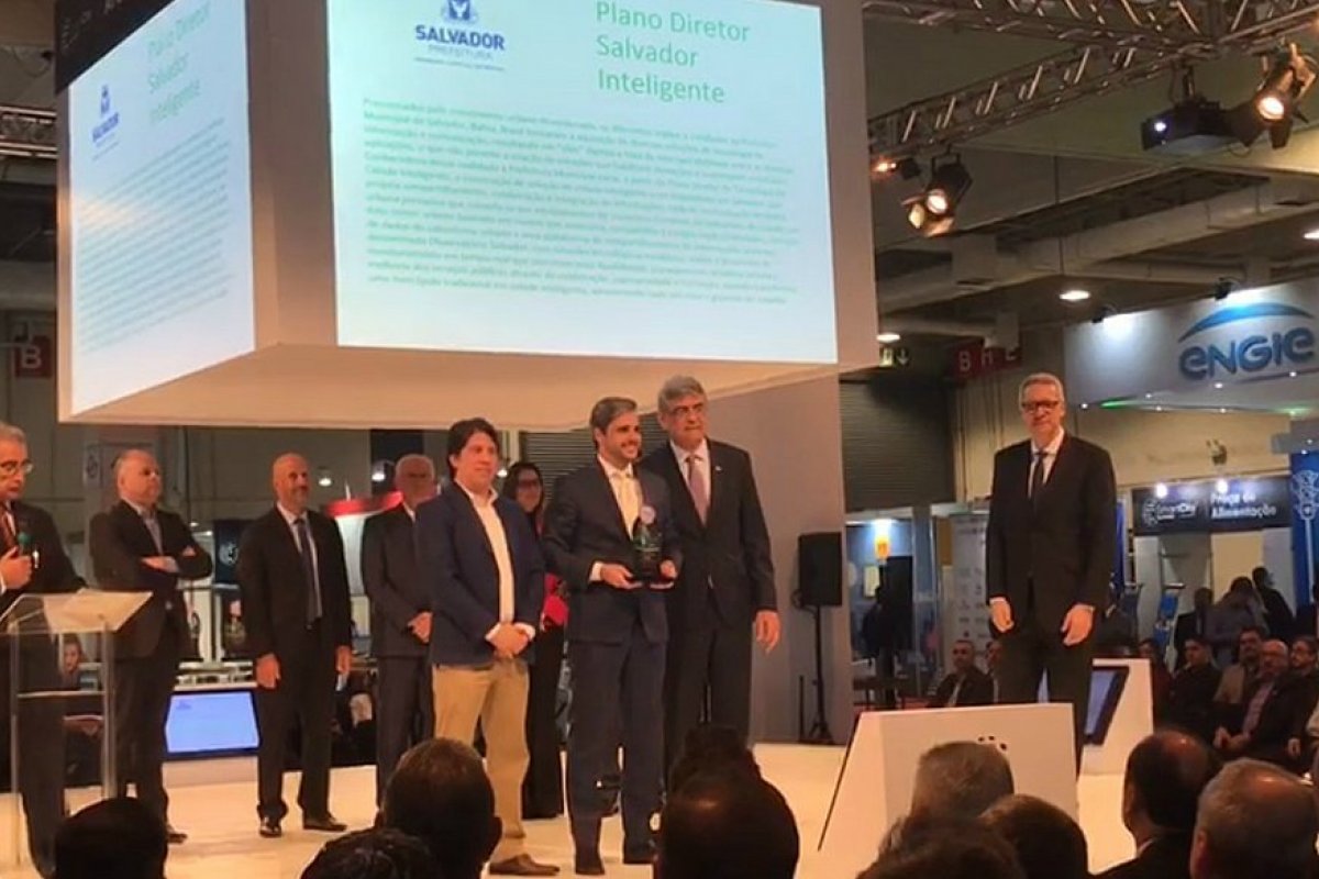 Salvador vence prêmio 'InovaCidade 2019' em evento sobre qualidade de vida
