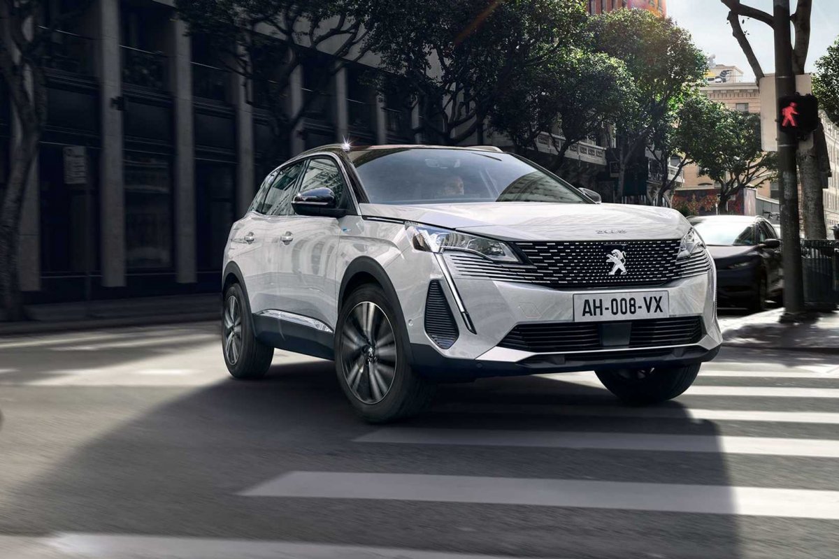 Peugeot 3008 e 5008 são reestilizados na Europa 