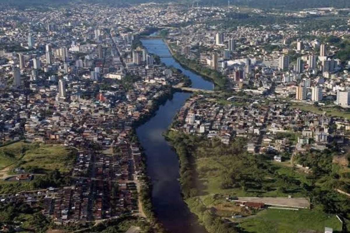 Itabuna amplia funcionamento de shoppings e igrejas