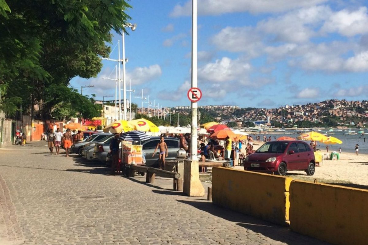 Mulher é encontrada morta dentro de barco no bairro de Paripe, em Salvador