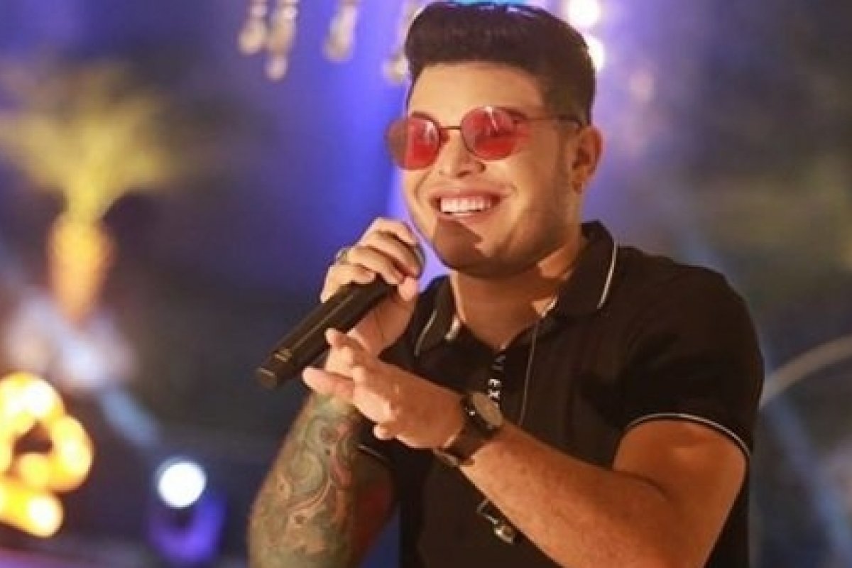 Tierry alcança 35º lugar no Top Viral Brasil do Spotify com "Rita"