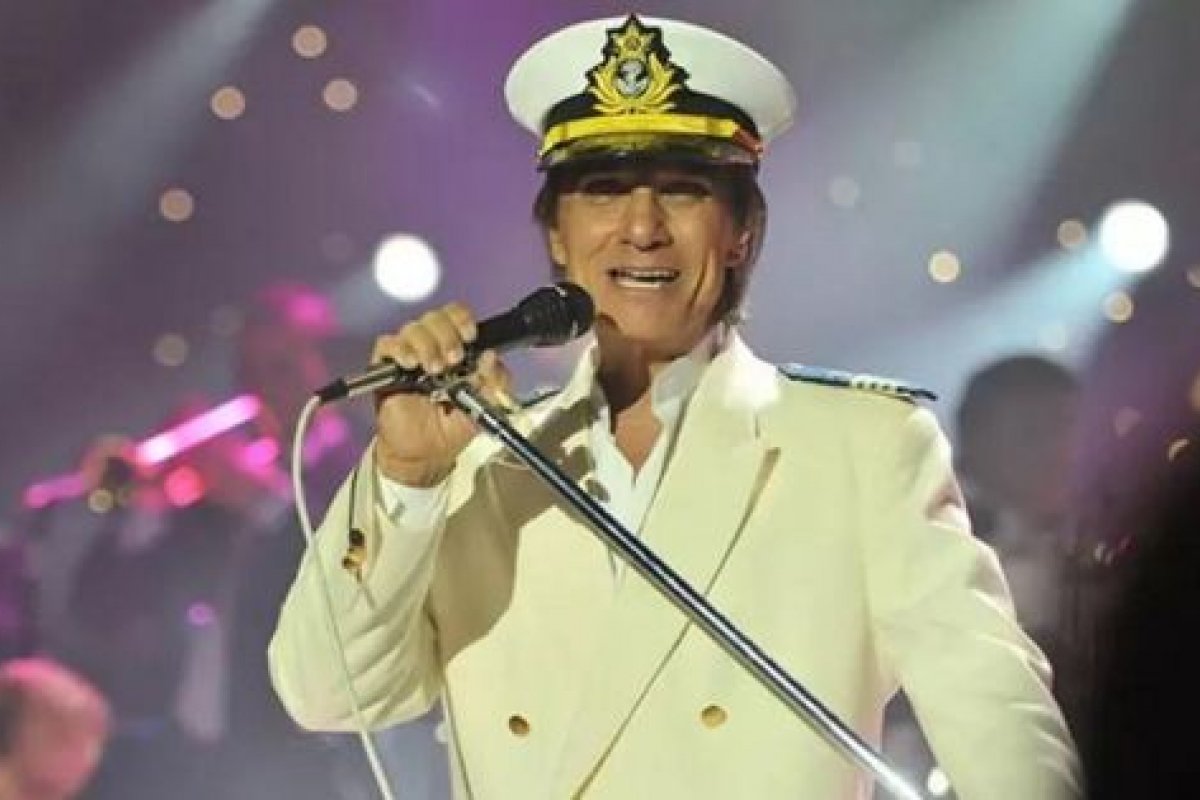 Roberto Carlos adia cruzeiro e confirma show na Bahia para celebrar o Dia dos Namorados