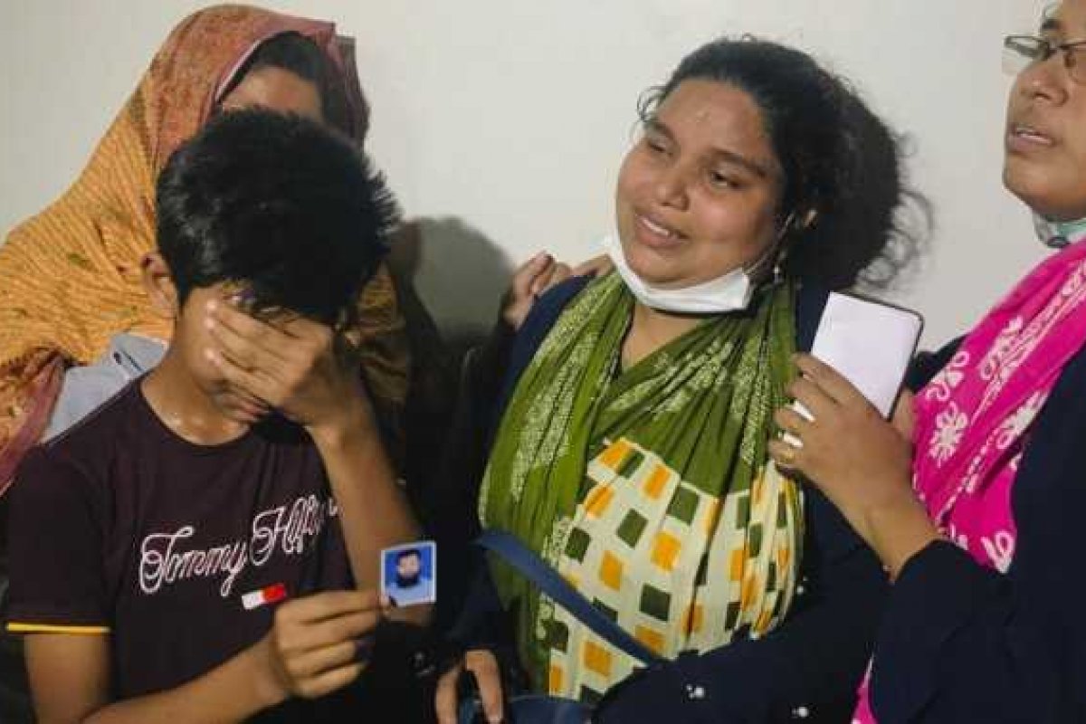 Explosão em Bangladesh deixa 13 mortos em mesquita