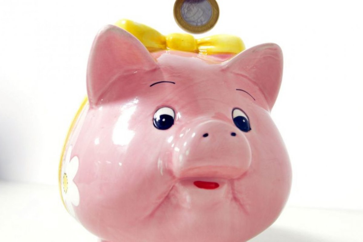 Aplicação na caderneta de poupança volta a atrair interesse dos brasileiros, diz BC