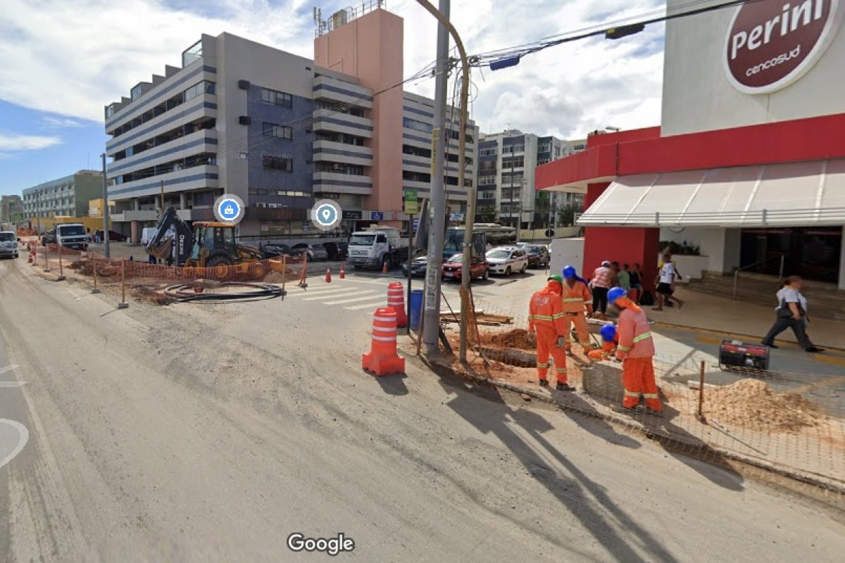 Transexual fica ferida após ser esfaqueada na Pituba, em Salvador