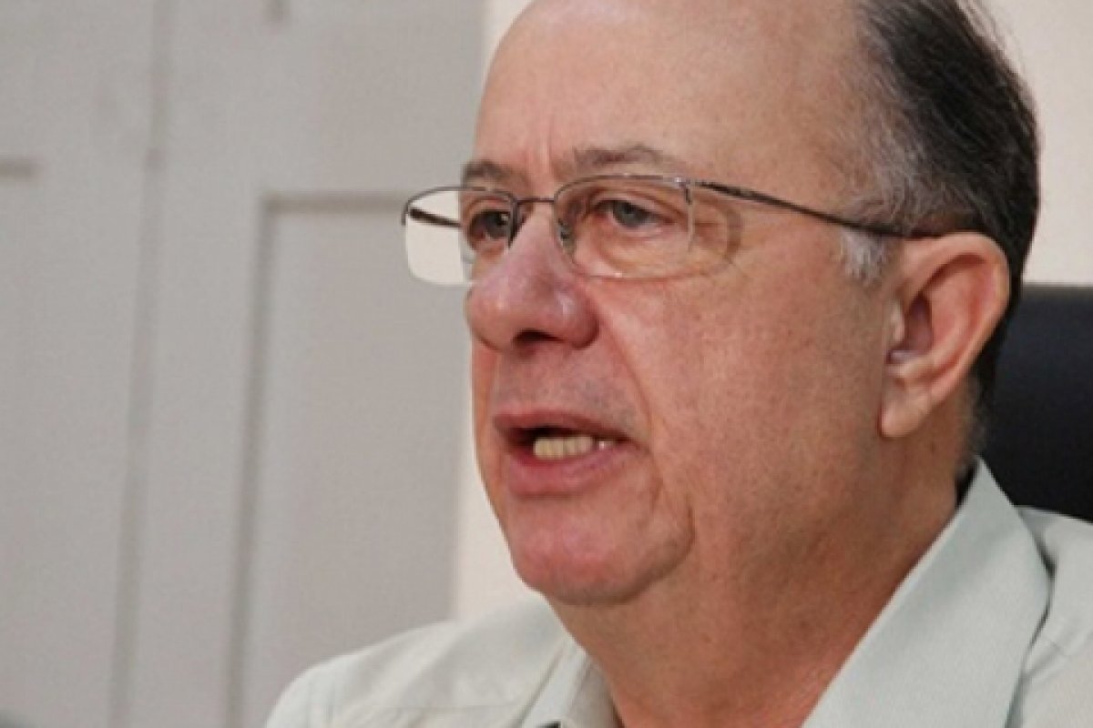 Zé Ronaldo descobre perfis falsos no WhatsApp atribuídos a ele