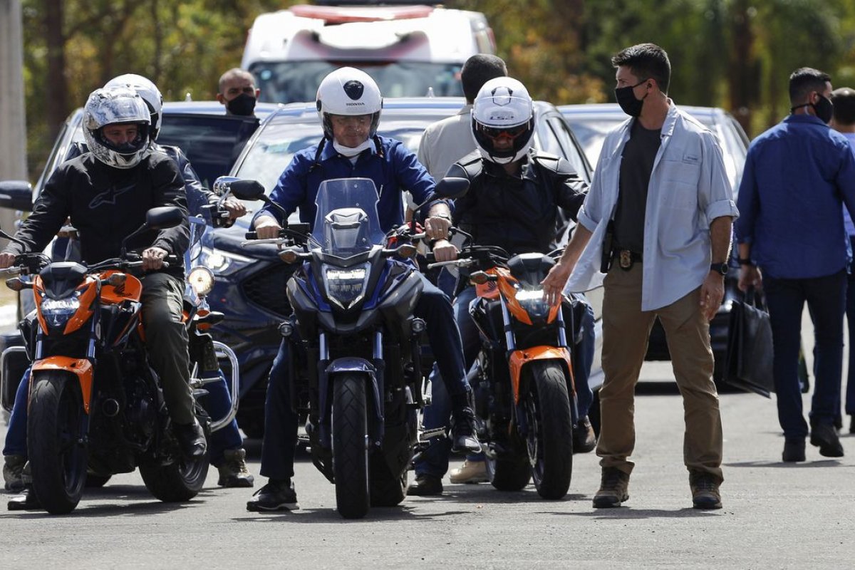 Governo estuda conceder isenção de pagamento de pedágios a motos