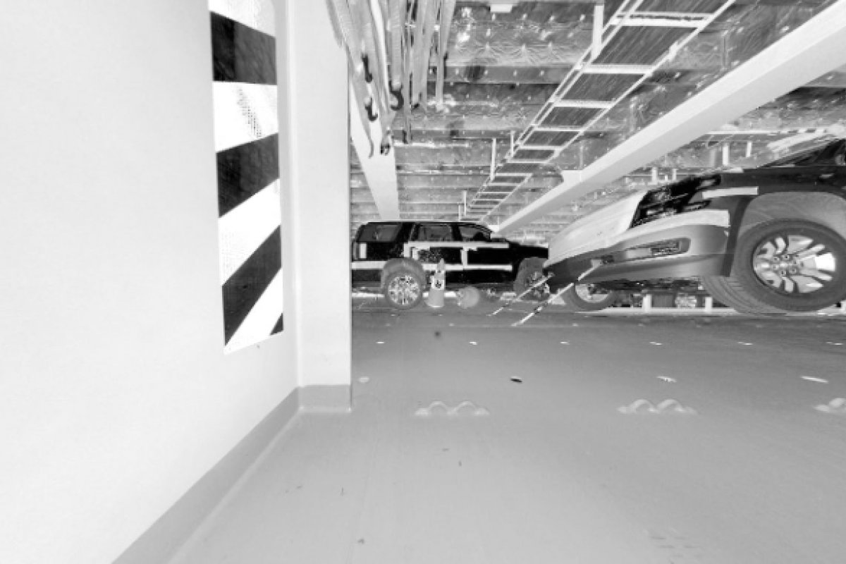 Navio com 4 mil carros completa 1 ano tombado e ganha data para ser fatiado