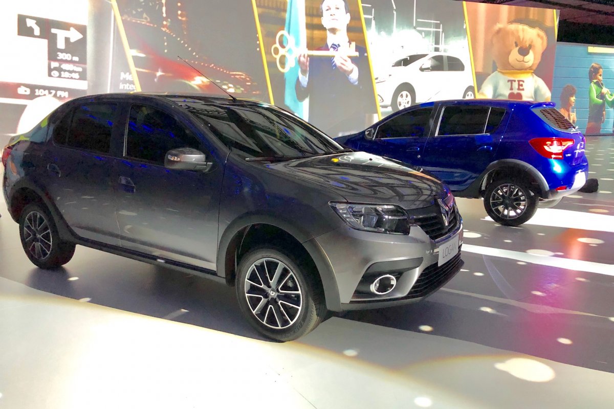 Novos Logan, Sandero e Stepway ganham câmbio CVT e novo estilo na linha 2020