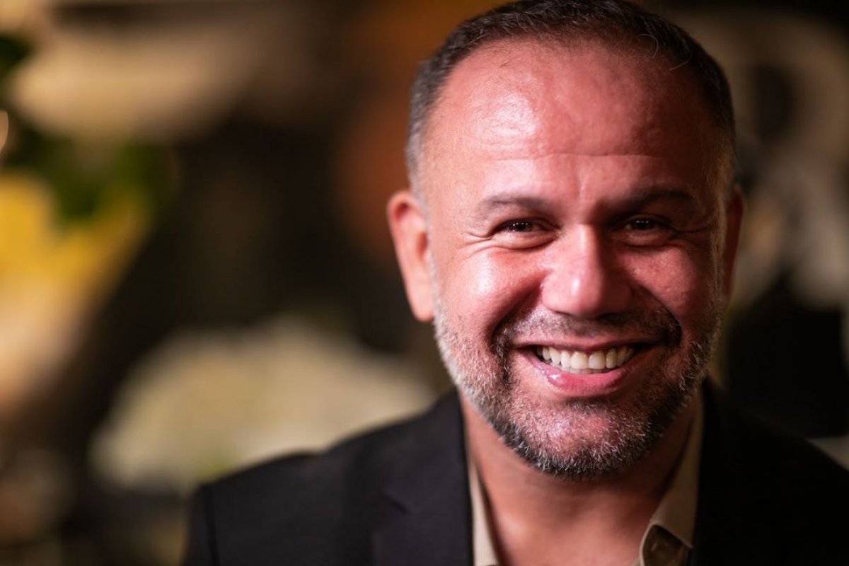 Raí Meirelles lança ecobags criativas em parceria com artista plástica Joana Salle