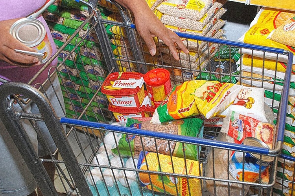 PL proíbe aumento de preço de itens da cesta básica durante a pandemia