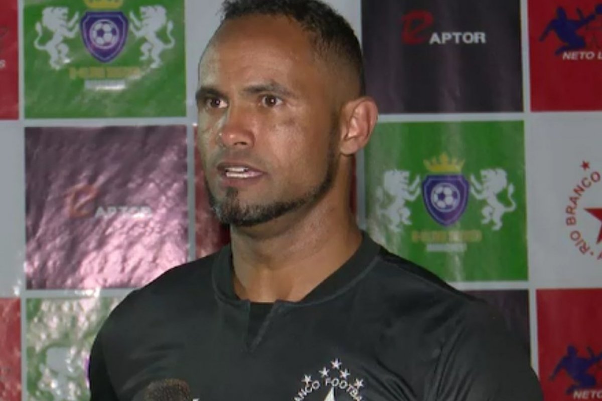 Liminar é concedida para Bruno tirar tornozeleira eletrônica em jogos e treinos