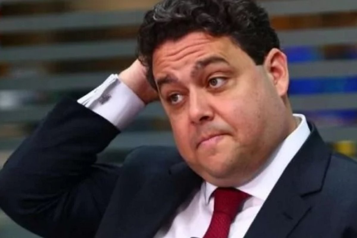 Instituto de Advogados envia ofício ao Conselho da OAB para afastamento de Felipe Santa Cruz
