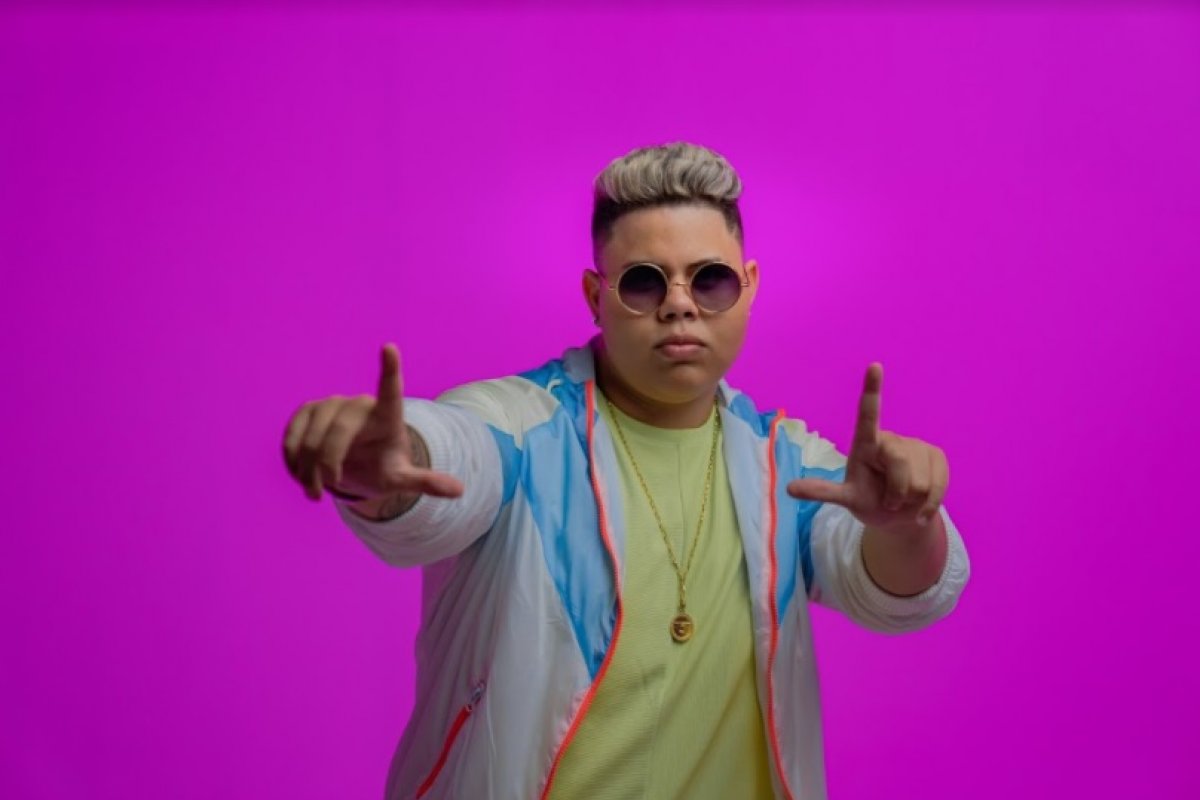 Fenômeno da música no Nordeste, cantor Rogerinho confirma Live em Salvador neste mês de setembro