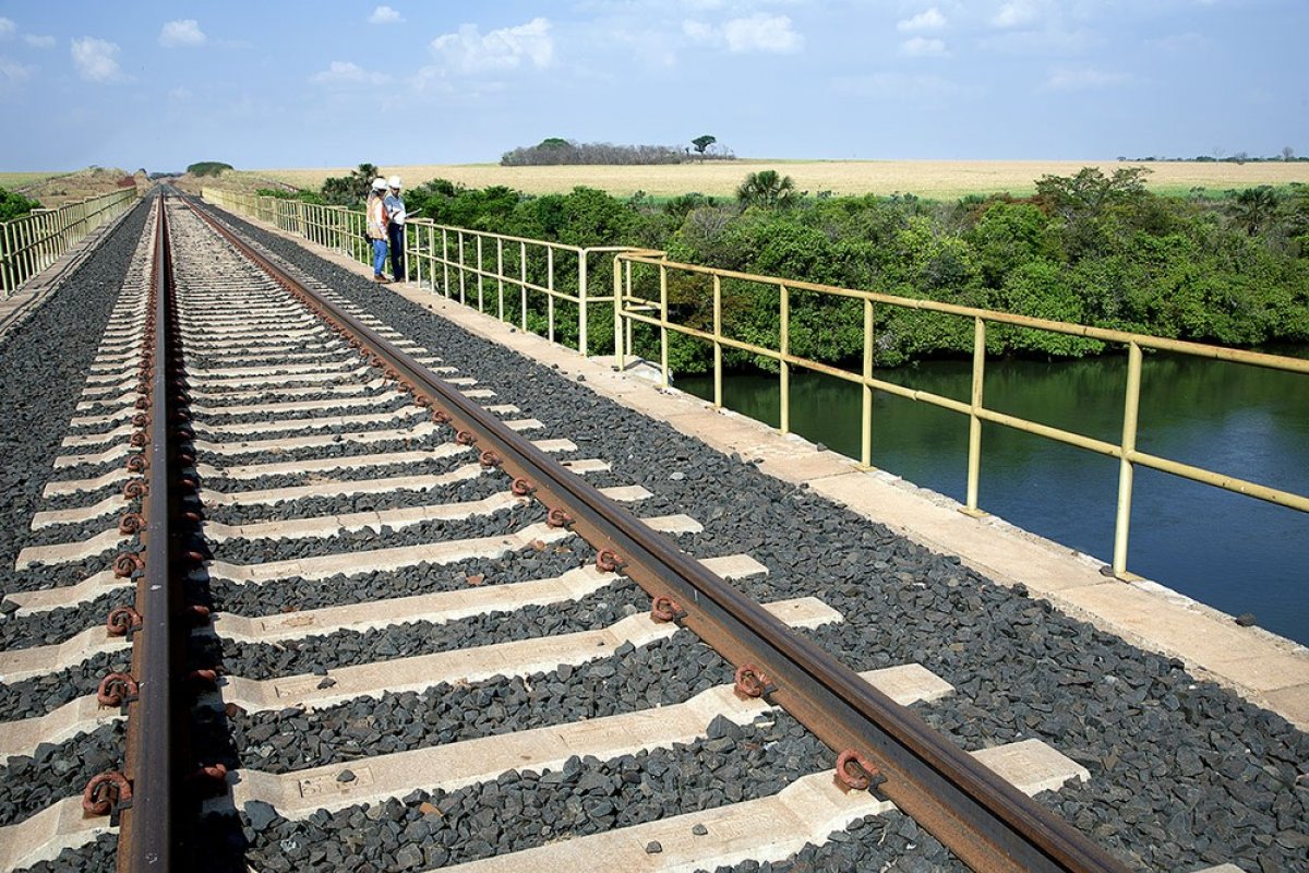 Secretaria do TCU sugere restringir atuais concessionárias de ferrovias no leilão da Fiol