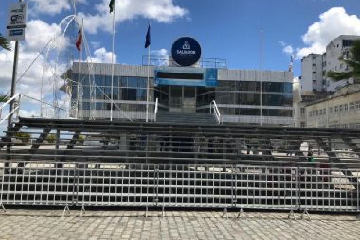 Prefeitura divulga resultado parcial do concurso para professor