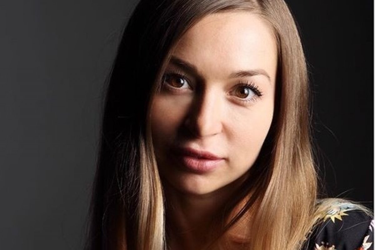 Modelo russa morre afogada durante ensaio e autoridades suspeitam de espionagem